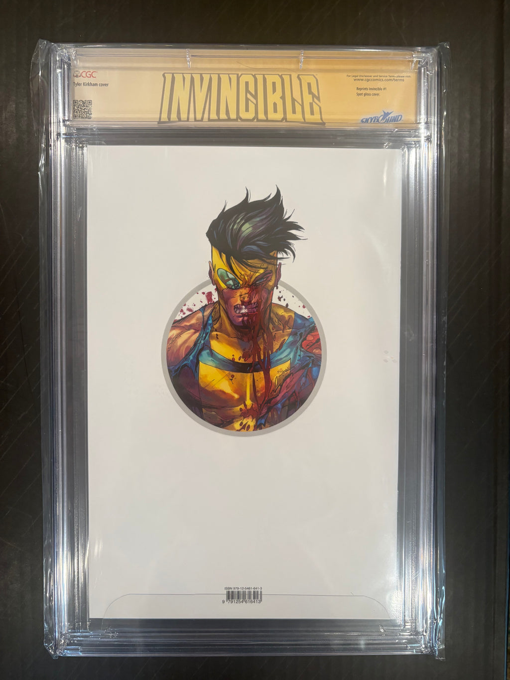 Graded Invincible #1 "Mark" Battle Damage Italian Cover with Artist Signature